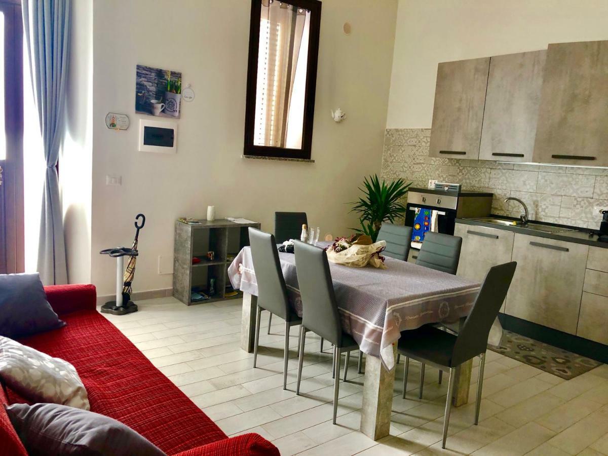 Leonard Casa Vacanza Рипосто Экстерьер фото